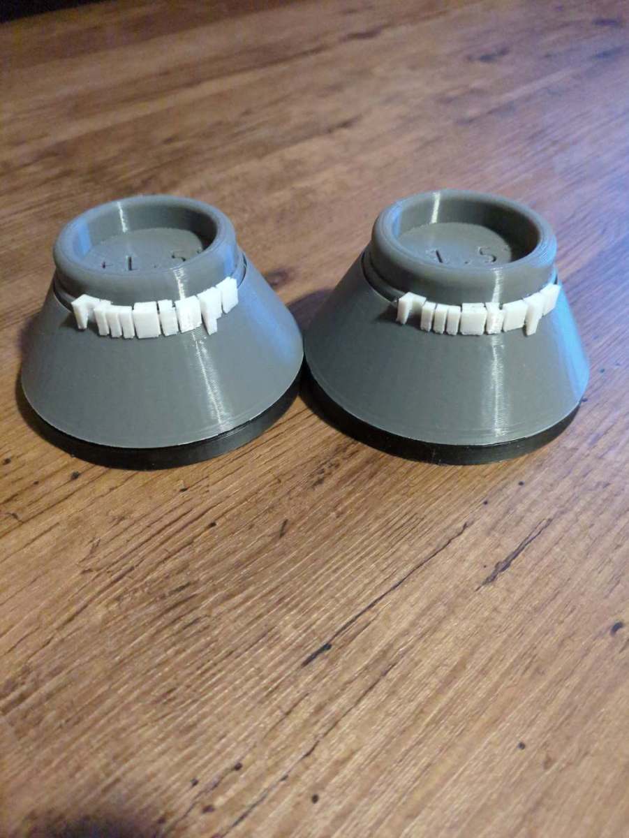 Pin steps grey/white +1.5